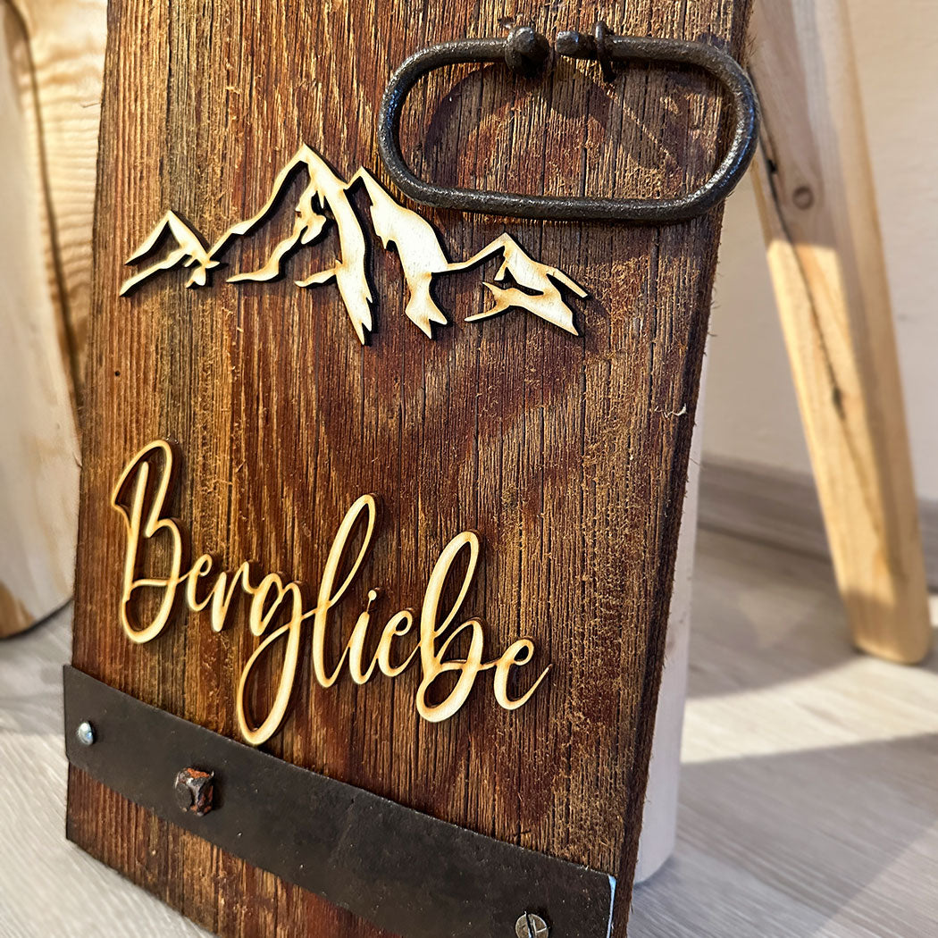 Fensterladen aus Altholz „Bergliebe“
