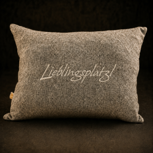 "Lieblingsplatzl" Design-Zirbenkissen Hellgrau