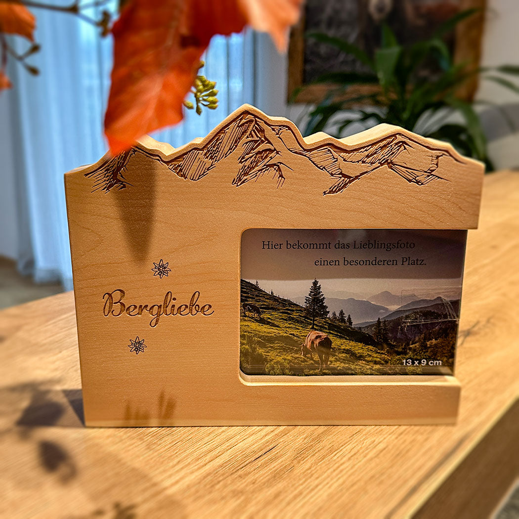 Zirbenholz-Bilderrahmen mit Gravur