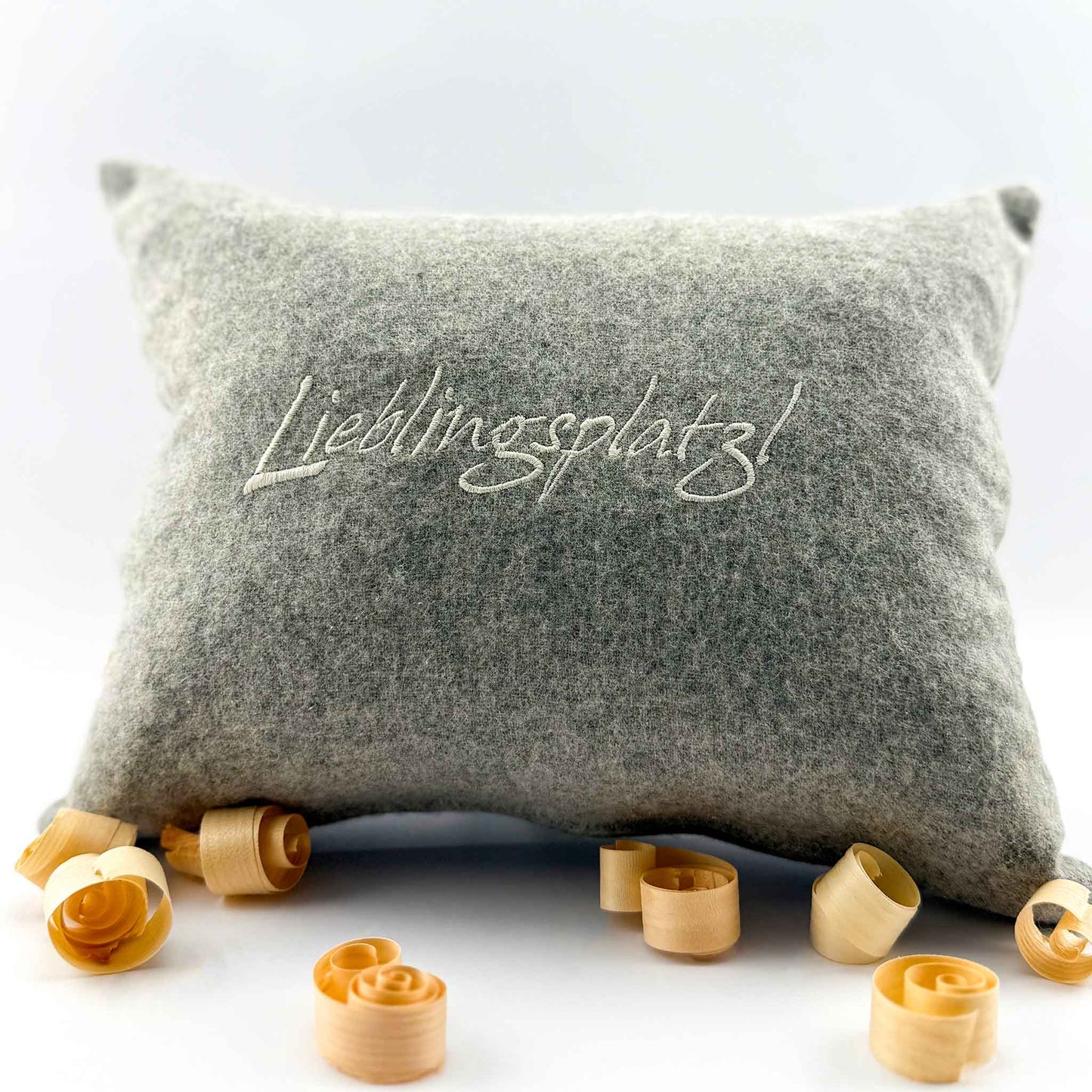 "Lieblingsplatzl" Design-Zirbenkissen - Ellmauer Zirbenwelt