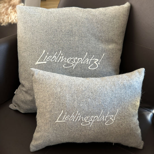 "Lieblingsplatzl" Designkissen Naturweiß