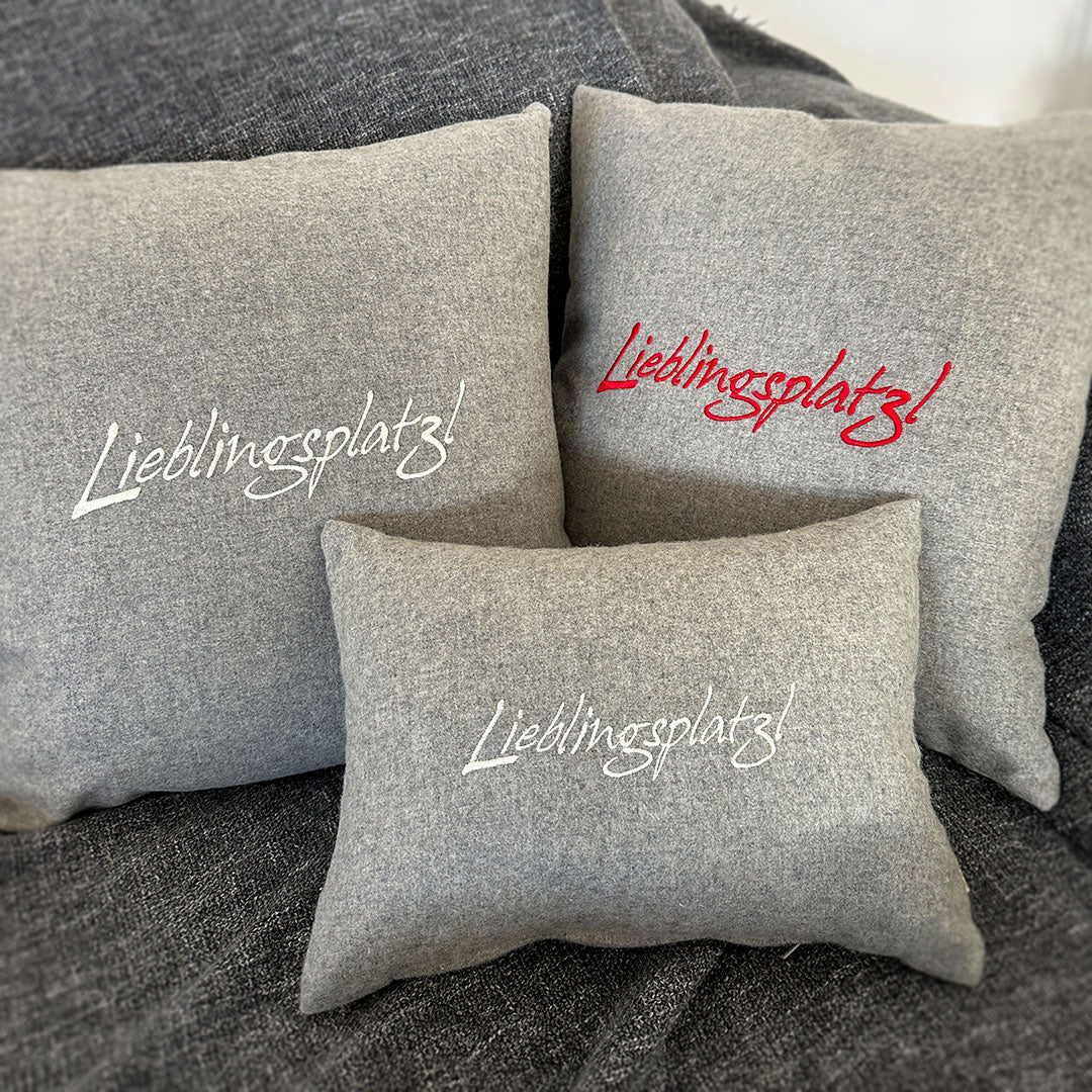 "Lieblingsplatzl" Designkissen Naturweiß