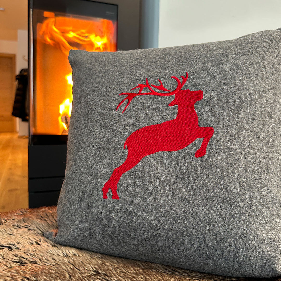 "Hirsch" Desginkissen Basaltgrau/Feuerrot