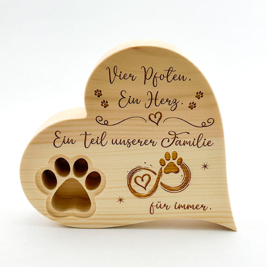 Zirbenherz mit Pfote & Gravur "Vier Pfoten. Ein Herz."