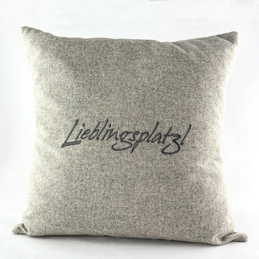 "Lieblingsplatzl" Designkissen Anthrazit - Ellmauer Zirbenwelt