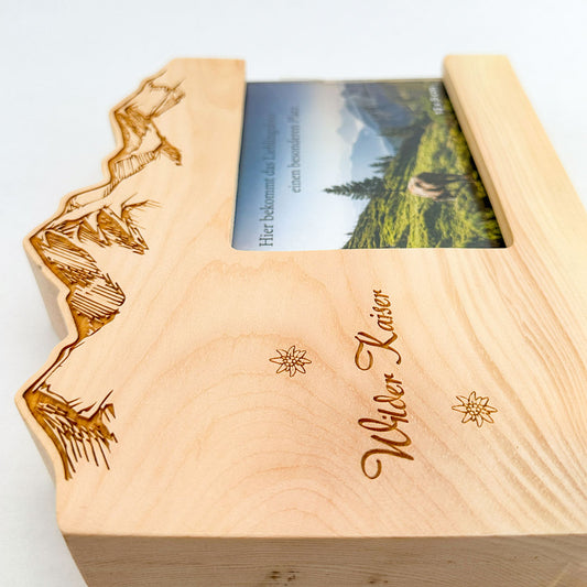 Zirbenholz-Bilderrahmen mit Gravur "Wilder Kaiser"