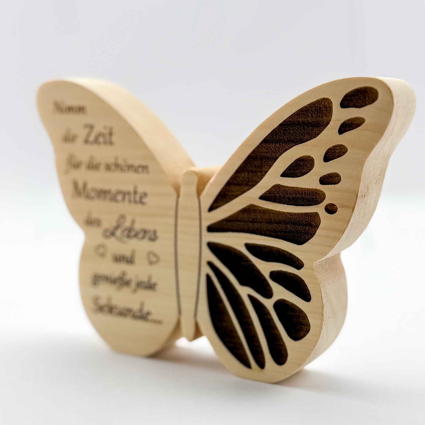 Zirbenfigur "Schmetterling" mit Spruch - Ellmauer Zirbenwelt