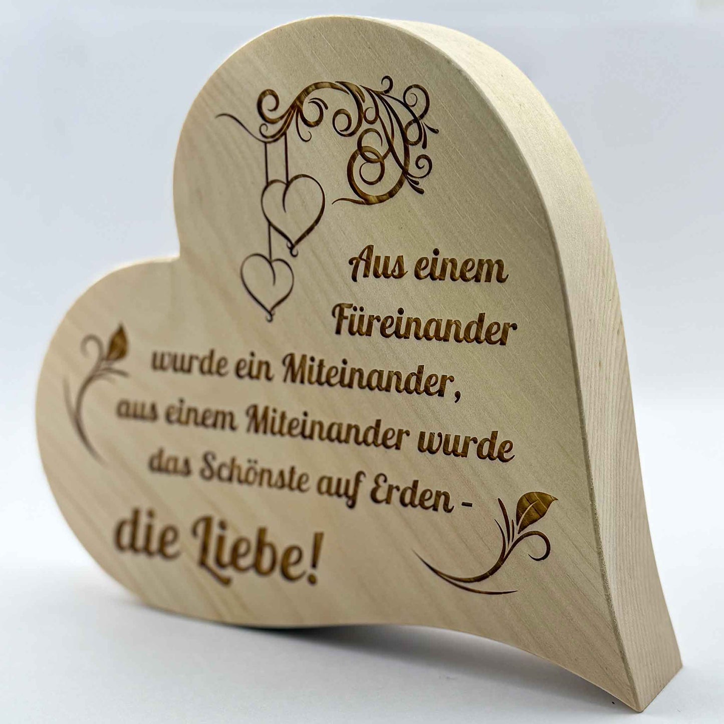 Zirbenherz mit Gravur "Aus einem Füreinander ..." - Ellmauer Zirbenwelt