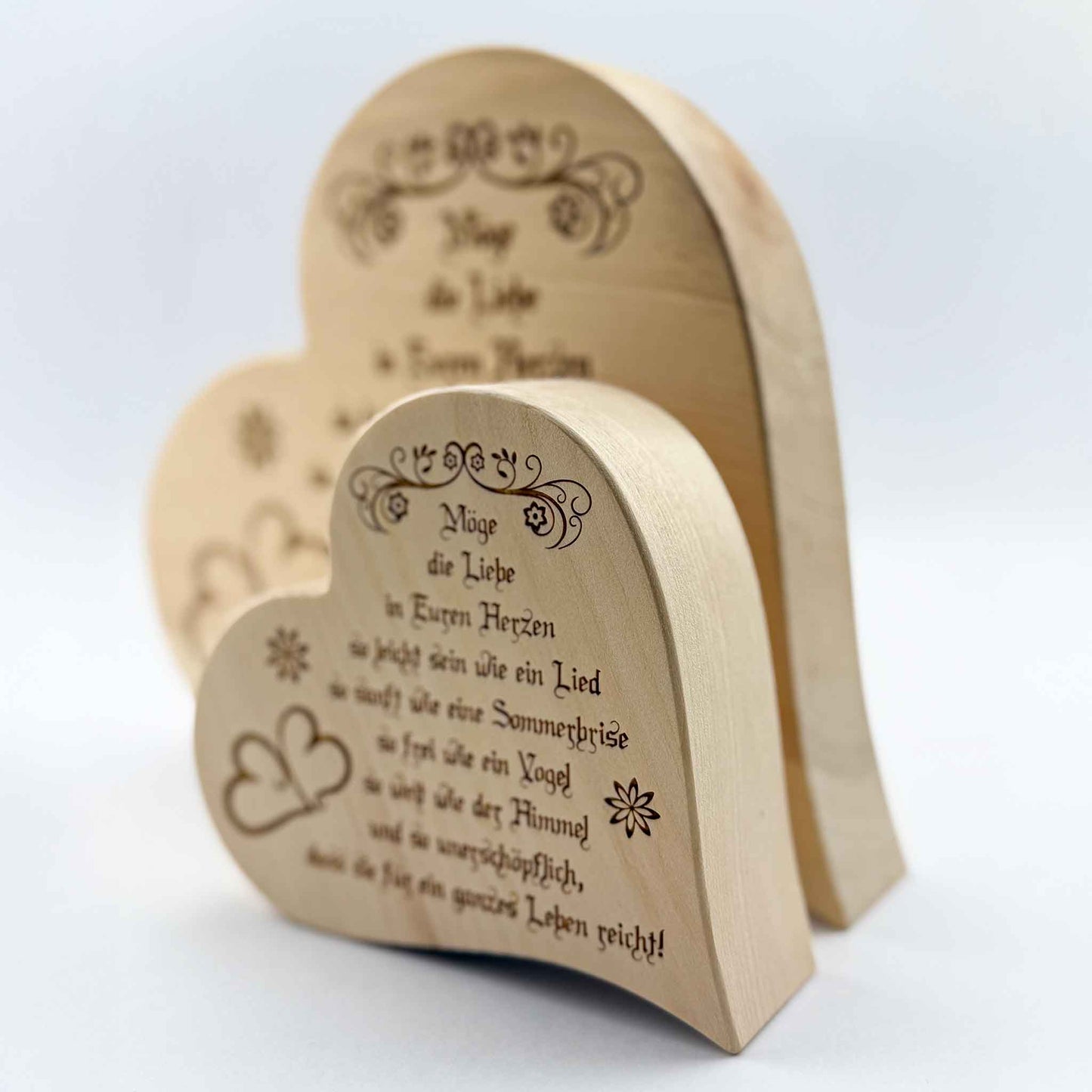 Zirbenherz mit Gravur "Möge die Liebe ..." - Ellmauer Zirbenwelt