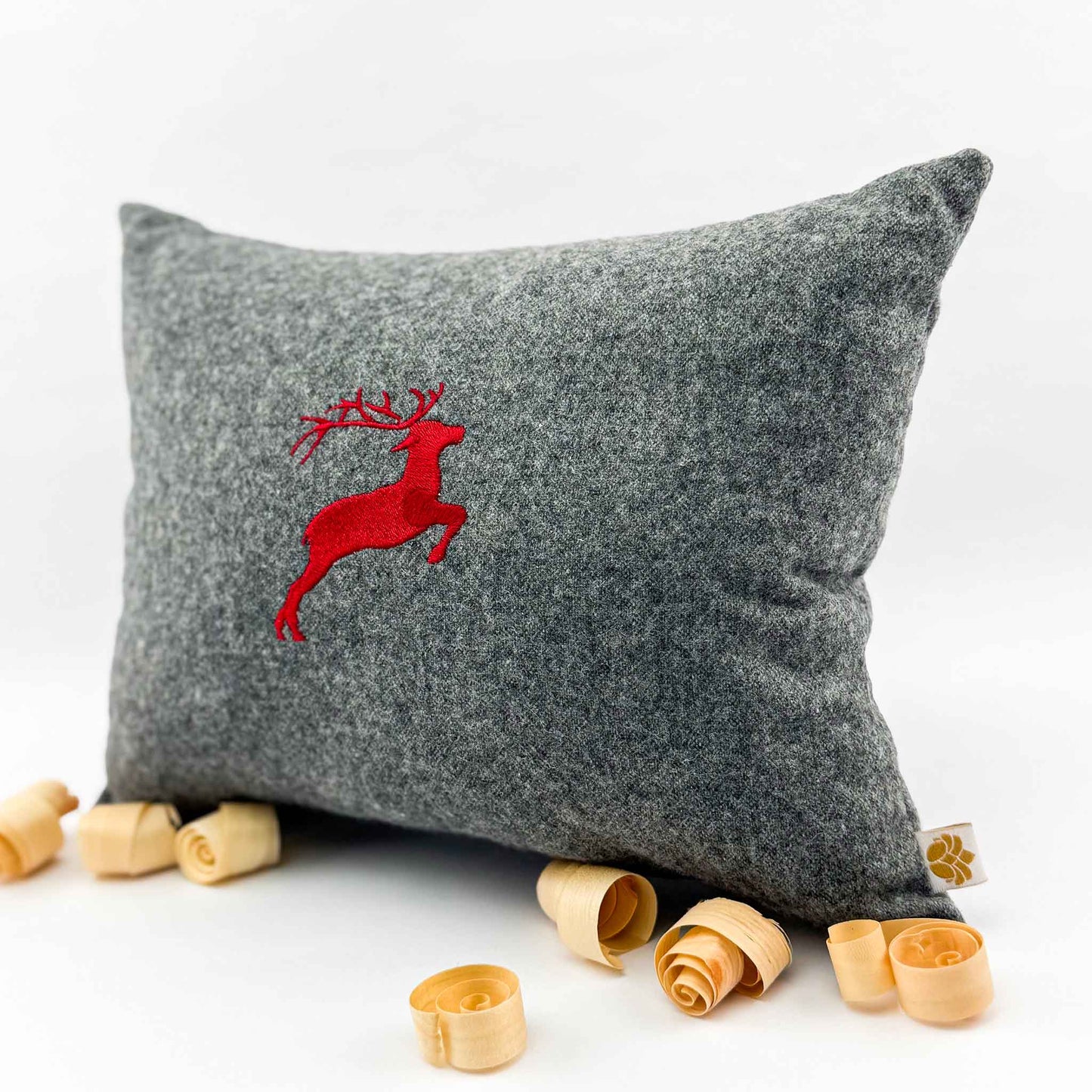 "Hirsch" Design-Zirbenkissen Basaltgrau - Ellmauer Zirbenwelt