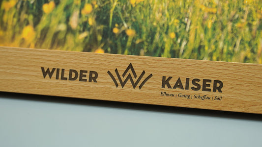Bilderrahmen mit Wilder Kaiser Gravur