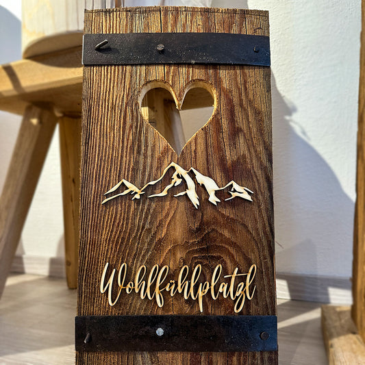 Fensterladen aus Altholz „Wohlfühlplatzl“