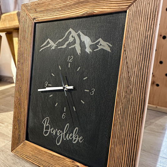 Wanduhr "Bergliebe"