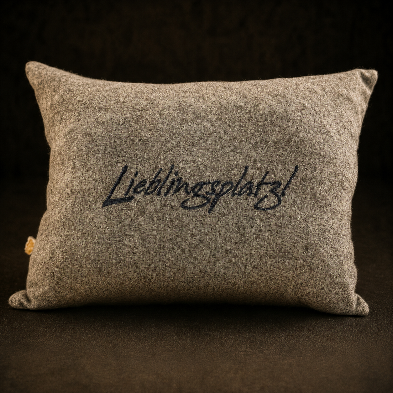 "Lieblingsplatzl" Design-Zirbenkissen Hellgrau