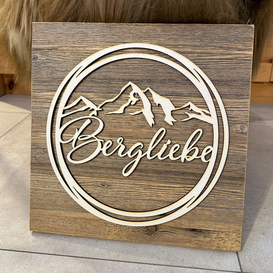 Deko-Loops auf Altholzplatte "Bergliebe"