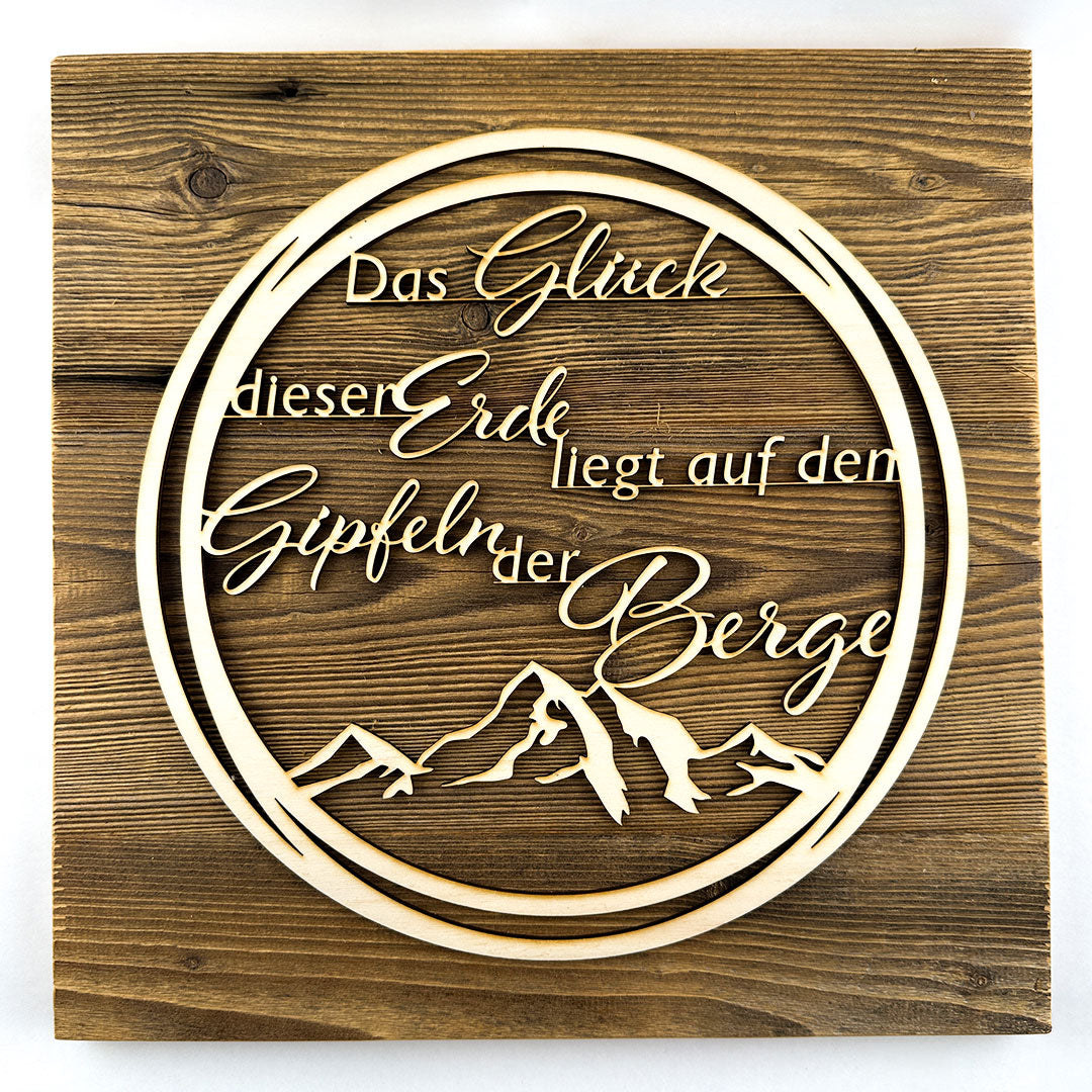 Deko-Loops auf Altholzplatte "Berge"