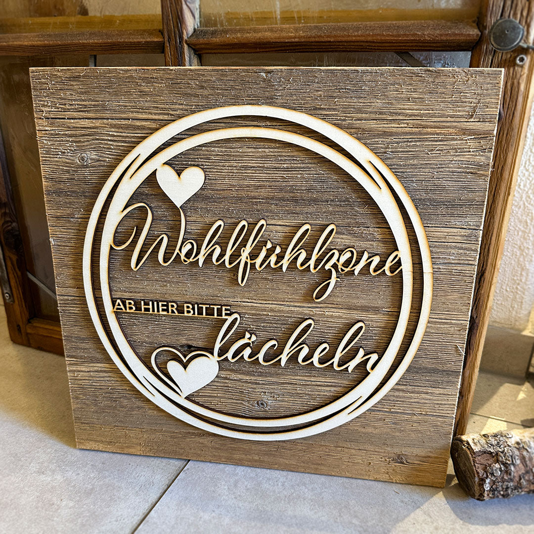 Deko-Loops auf Altholzplatte "Wohlfühlzone" - Ellmauer Zirbenwelt