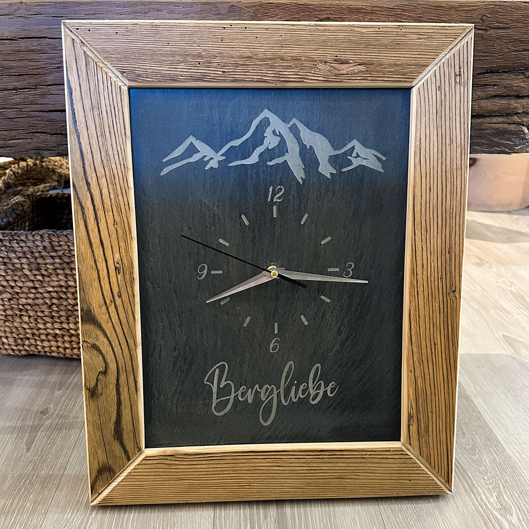 Wanduhr "Bergliebe"