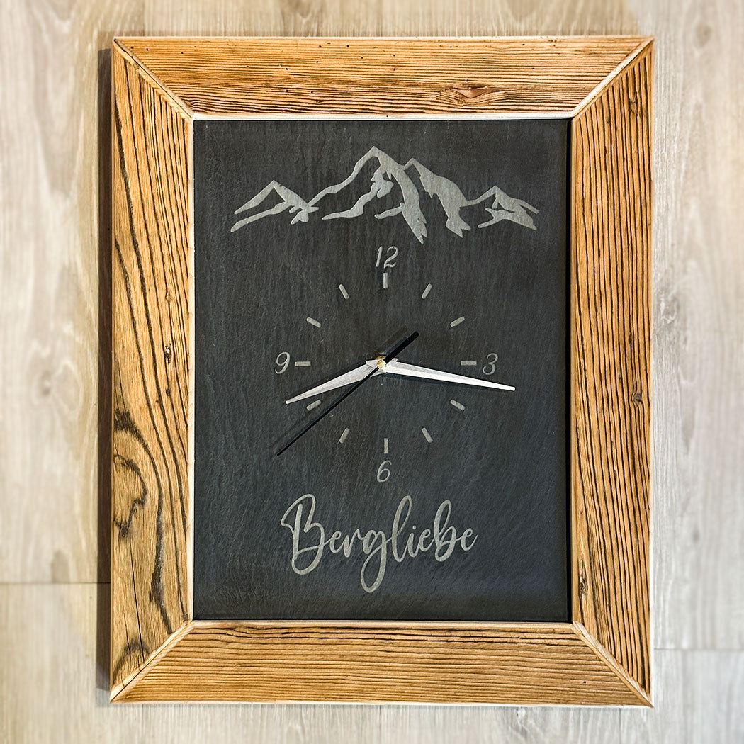 Wanduhr "Bergliebe"