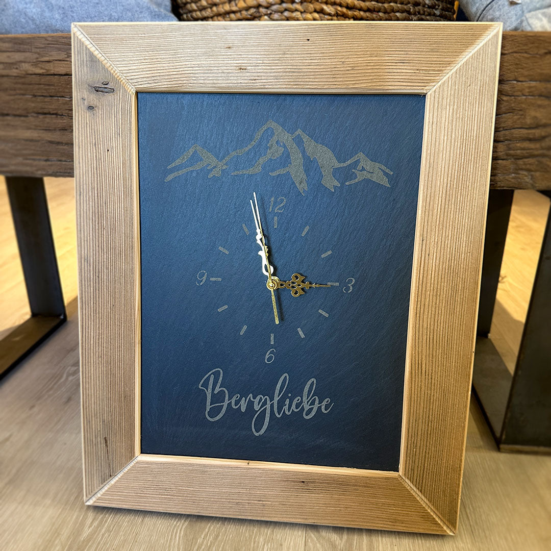 Wanduhr "Bergliebe"