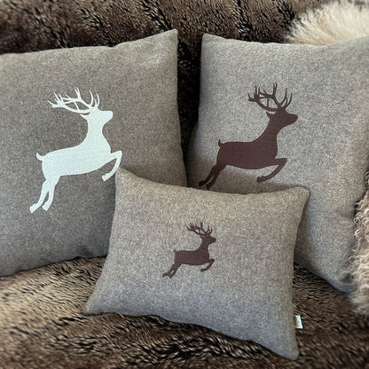 "Hirsch" Designkissen Naturweiß - Ellmauer Zirbenwelt