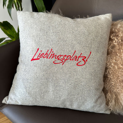 "Lieblingsplatzl" Designkissen Feuerrot - Ellmauer Zirbenwelt