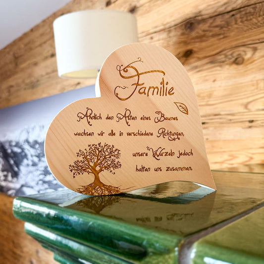 Zirbenherz mit Gravur " Familie. Ähnlich den Ästen ..." - Ellmauer Zirbenwelt