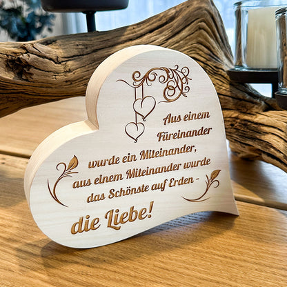 Zirbenherz mit Gravur "Aus einem Füreinander ..."