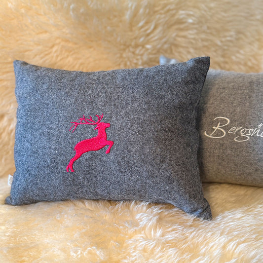 "Hirsch" Design-Zirbenkissen Basaltgrau - Ellmauer Zirbenwelt