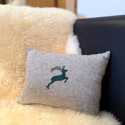 "Hirsch" Design-Zirbenkissen Silbergrau - Ellmauer Zirbenwelt