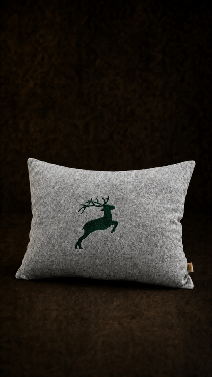 "Hirsch" Design-Zirbenkissen Hellgrau