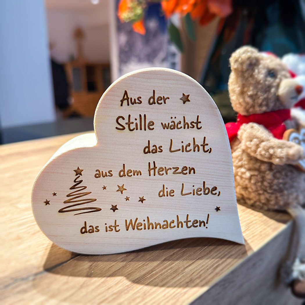 Zirbenherz mit Gravur "Stille Weihnachten"