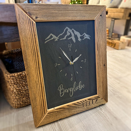 Wanduhr "Bergliebe"