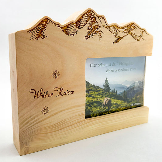 Zirbenholz-Bilderrahmen mit Gravur "Wilder Kaiser"