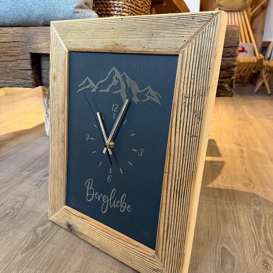 Wanduhr "Bergliebe"