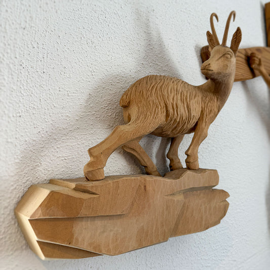 Gams aus Lindenholz