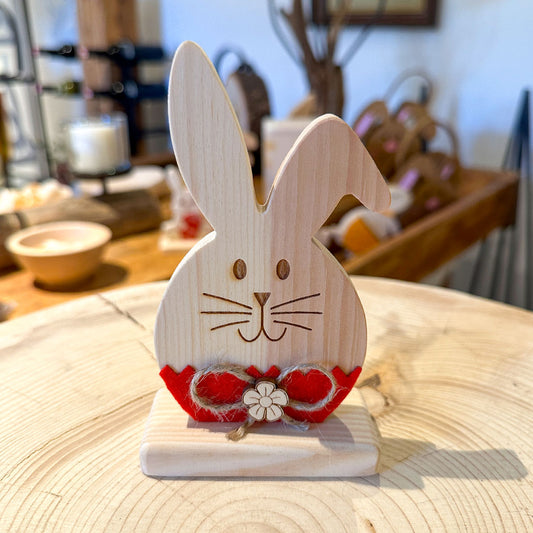 Osterhase aus Zirbenholz - Ellmauer Zirbenwelt