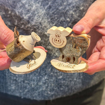 Glücksschweinchen aus Zirbenholz