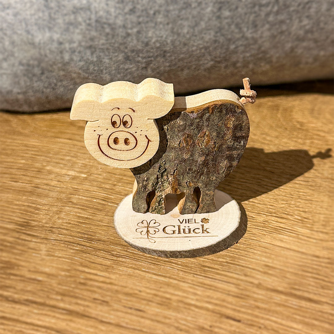 Glücksschweinchen aus Zirbenholz
