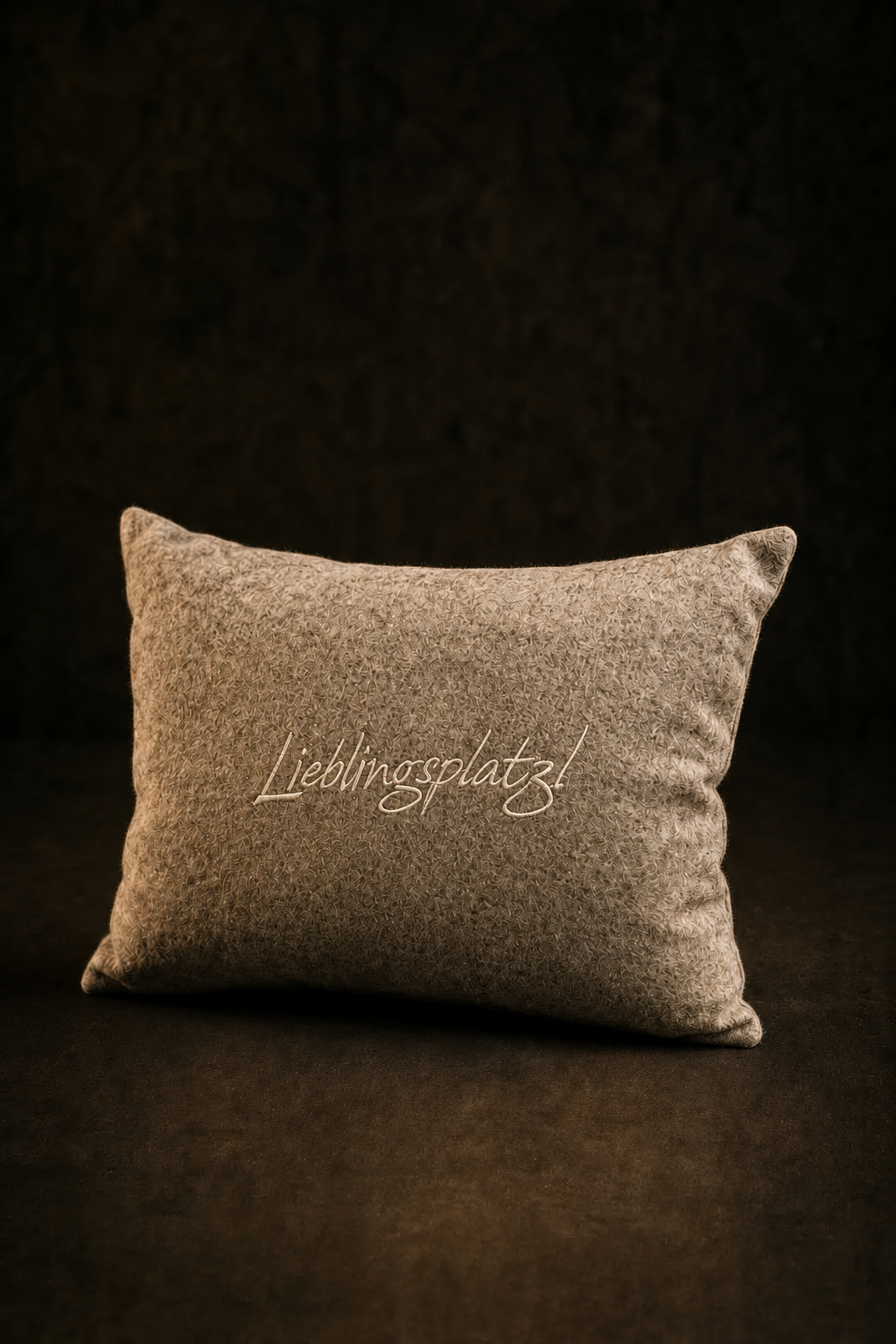 "Lieblingsplatzl" Design-Zirbenkissen Taupe